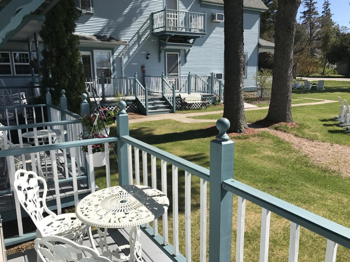 Harbor Light Inn Gills Rock Exterior foto